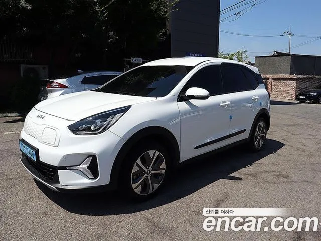 Kia Niro — Фото автомобиля 2
