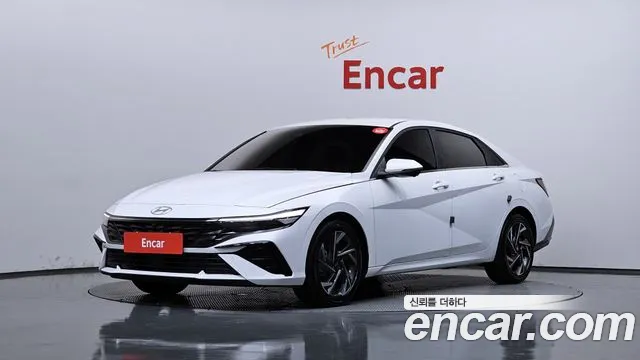 Фотография автомобиля — Hyundai Avante CN7