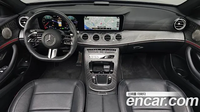 Mercedes-Benz E-Class — Фото автомобиля 7