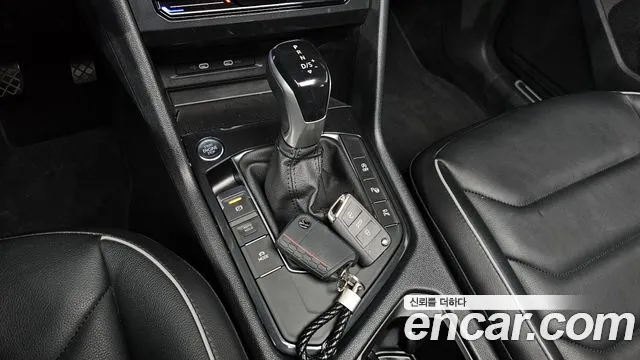 Volkswagen Tiguan — Фото автомобиля 12