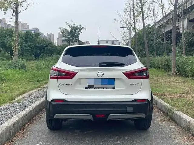 Nissan Qashqai — Фото автомобиля 11
