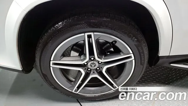 Mercedes-Benz GLS-Class — Фото автомобиля 5