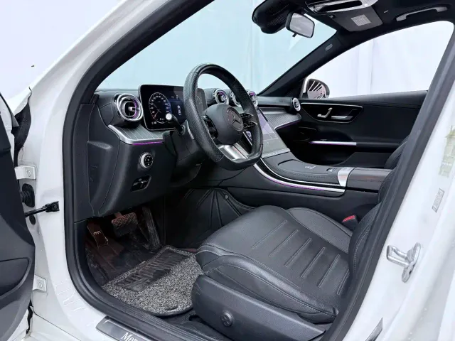Mercedes-Benz C-Class — Фото автомобиля 4