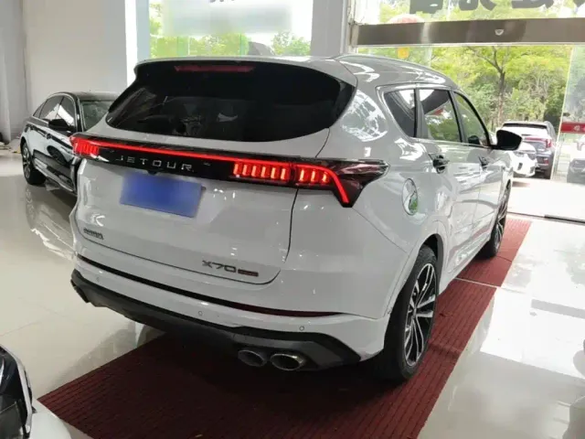 Jetour X70 Plus — Фото автомобиля 6