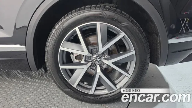 Volkswagen Touareg Touareg 3 поколение 3.0 TDI Prestige — Фото автомобиля 15