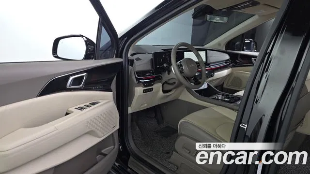 Kia Carnival — Фото автомобиля 15