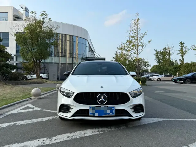 Mercedes-Benz Mercedes-Benz A-Class 2022 A 200 L Sport Sedan Style — Фото автомобиля 2
