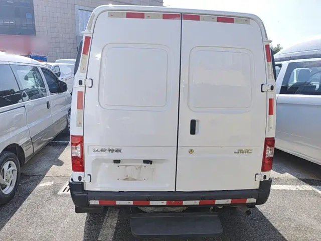 JMC Tesun — Фото автомобиля 5