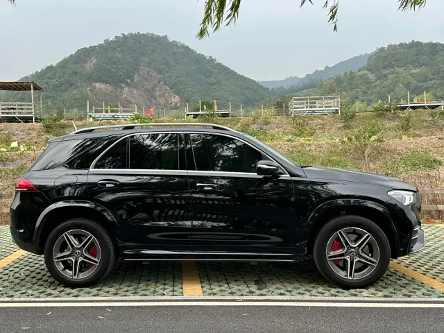 Mercedes-Benz GLE-Class — Фото автомобиля 4