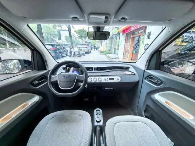 Wuling Hongguang Mini EV — Фото автомобиля 10