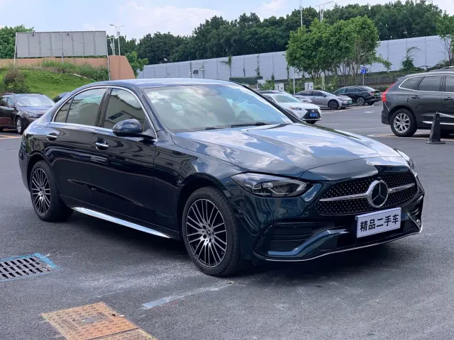 Mercedes-Benz C-Class — Фото автомобиля 3