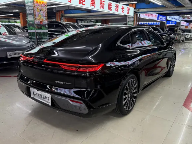 Geely Galaxy Xingyao 8 — Фото автомобиля 6