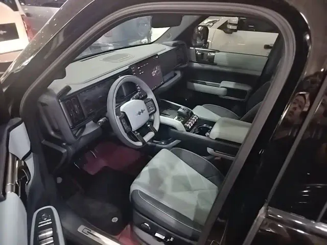 BYD FangChengBao Leopard 5 — Фото автомобиля 15