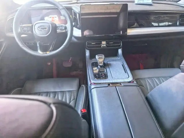 GAC Trumpchi GS8 — Фото автомобиля 7