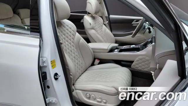 Genesis GV80 — Фото автомобиля 16