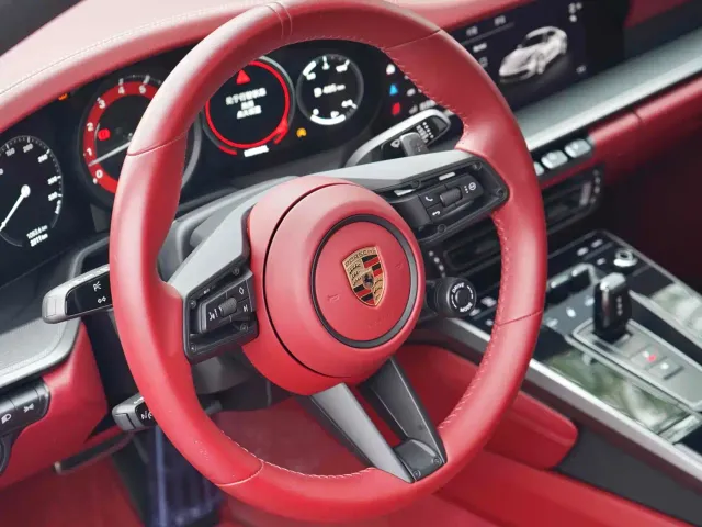 Porsche 911 — Фото автомобиля 9