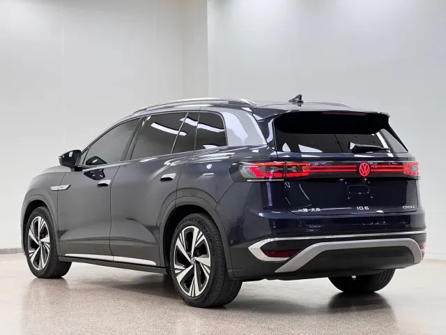 Volkswagen ID.6 CROZZ 2021 Facelift Long Range PRO — Фото автомобиля 4