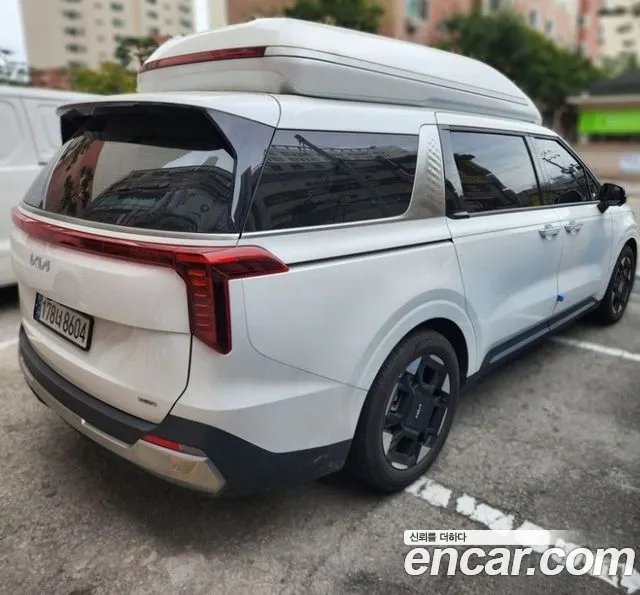 Kia Carnival — Фото автомобиля 3