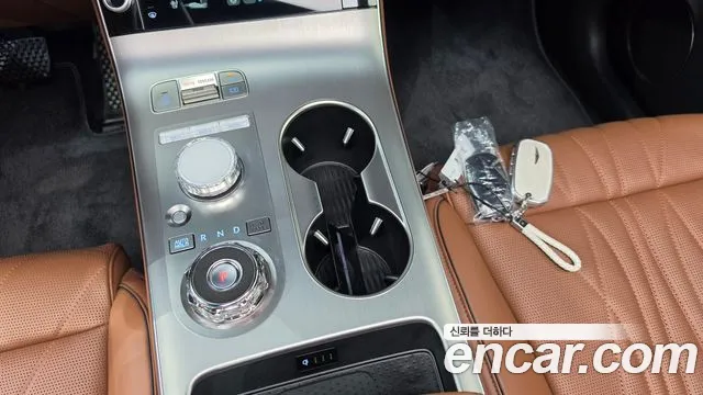 Genesis GV70 2.5T Бензин AWD — Фото автомобиля 9