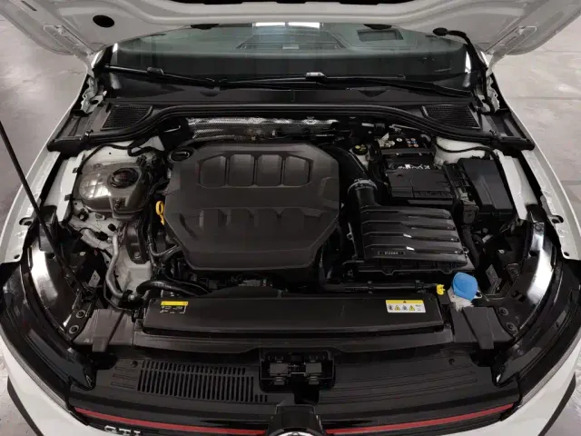 Volkswagen Golf GTI — Фото автомобиля 6