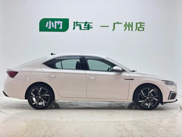 Skoda Octavia — Фото автомобиля 8