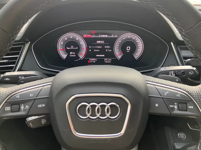 Audi Q5L — Фото автомобиля 7