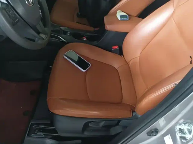 Toyota Corolla Cross — Фото автомобиля 14