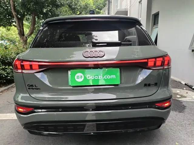 Audi Q6L e-tron — Фото автомобиля 5