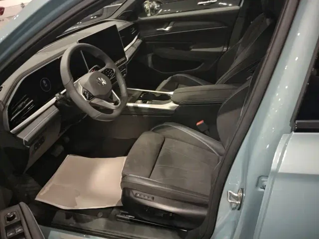 Volkswagen Passat — Фото автомобиля 14