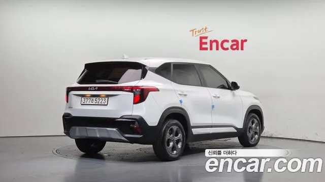 Kia Seltos — Фото автомобиля 2