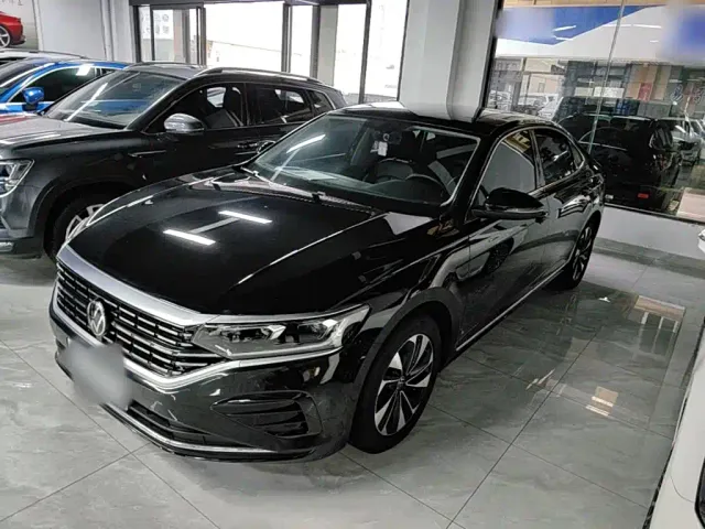 Фотография автомобиля — Volkswagen Passat