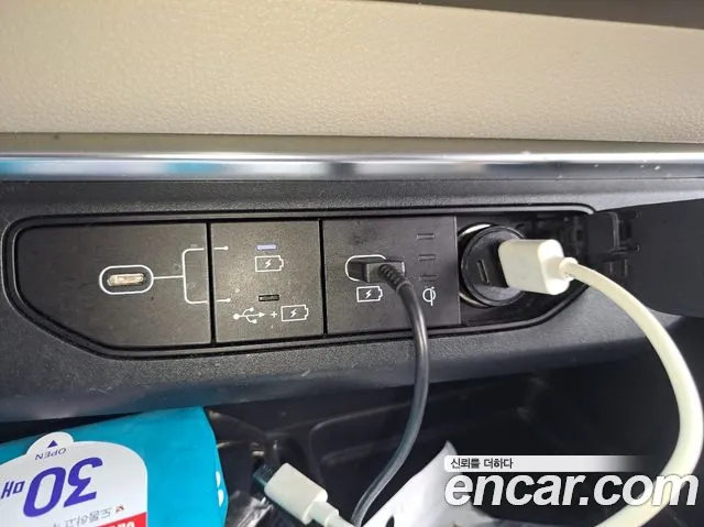 Kia Carnival Generation 4 — Фото автомобиля 15