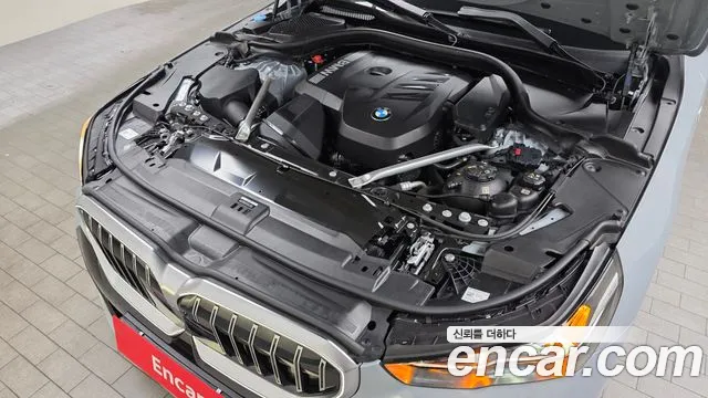 BMW 5 Series G60 — Фото автомобиля 9
