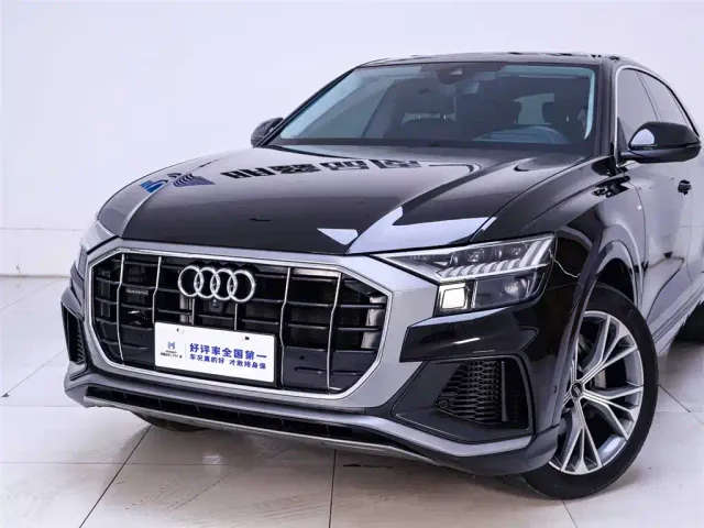 Audi Q8 — Фото автомобиля 3