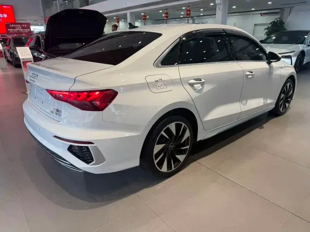 Audi A3 — Фото автомобиля 4