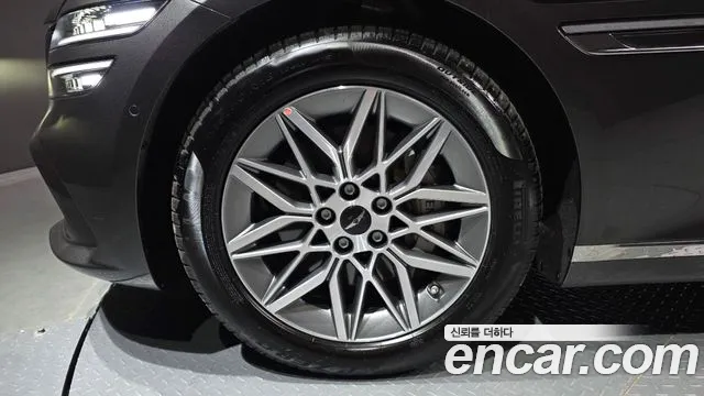 Genesis G80 Бензин 2.5 турбо 2WD — Фото автомобиля 5