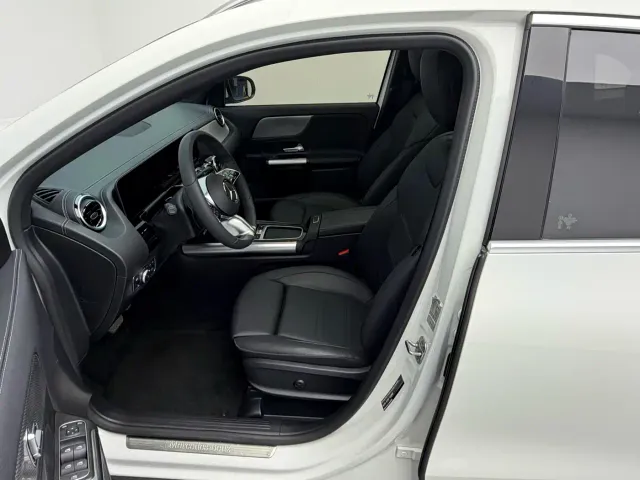 Mercedes-Benz GLA-Class — Фото автомобиля 10