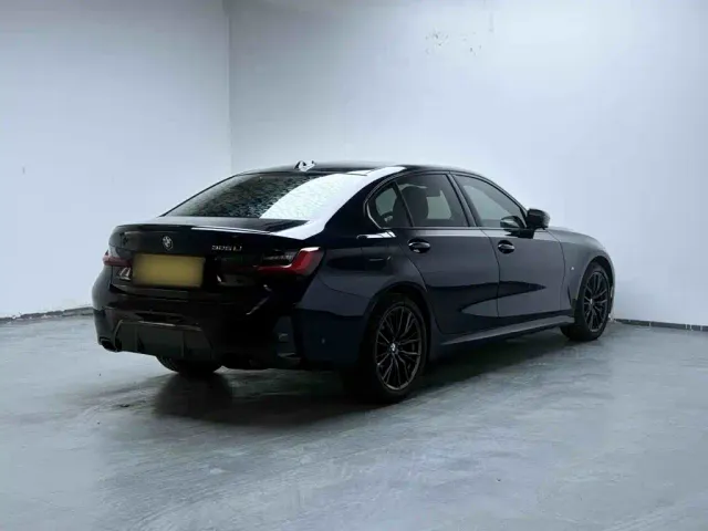 BMW 3 Series — Фото автомобиля 6