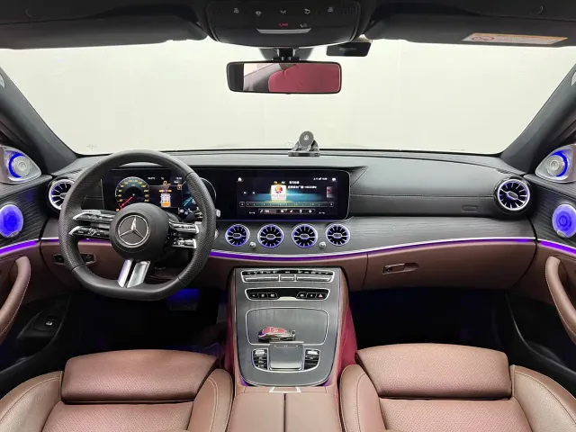 Mercedes-Benz E-Class — Фото автомобиля 5