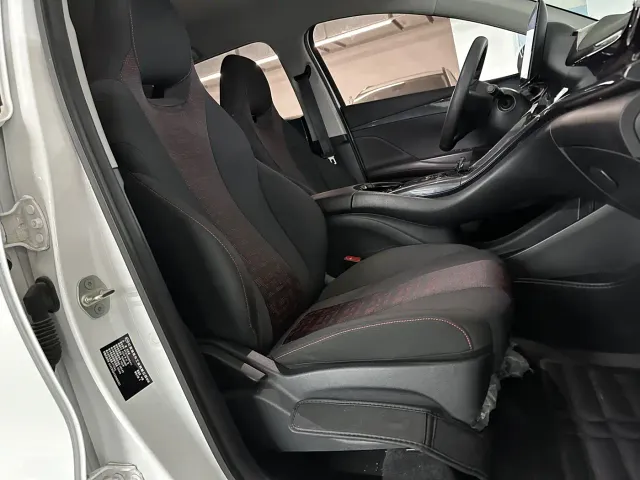 BYD e2 — Фото автомобиля 20
