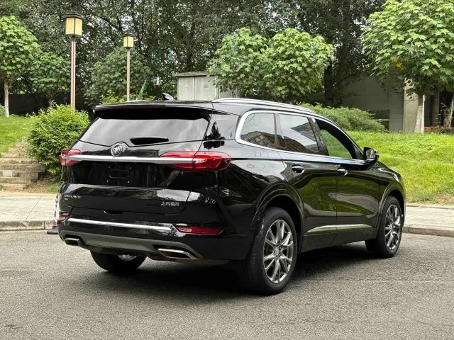 Buick Enclave — Фото автомобиля 17
