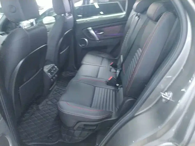 Land Rover Discovery Sport — Фото автомобиля 16