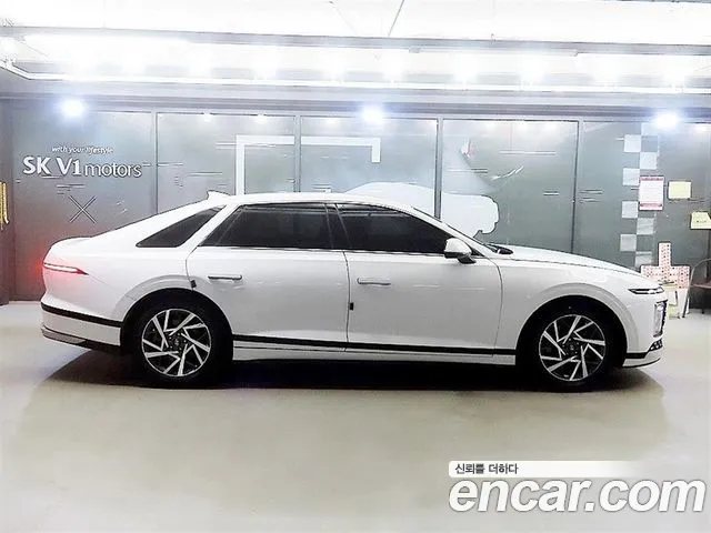 Hyundai Grandeur GN7 — Фото автомобиля 3