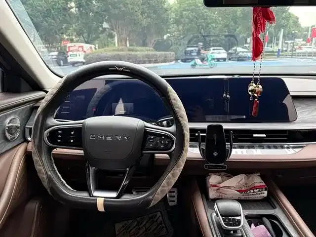 Chery Arrizo 8 — Фото автомобиля 9
