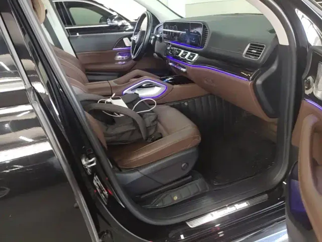 Mercedes-Benz GLE-Class — Фото автомобиля 24