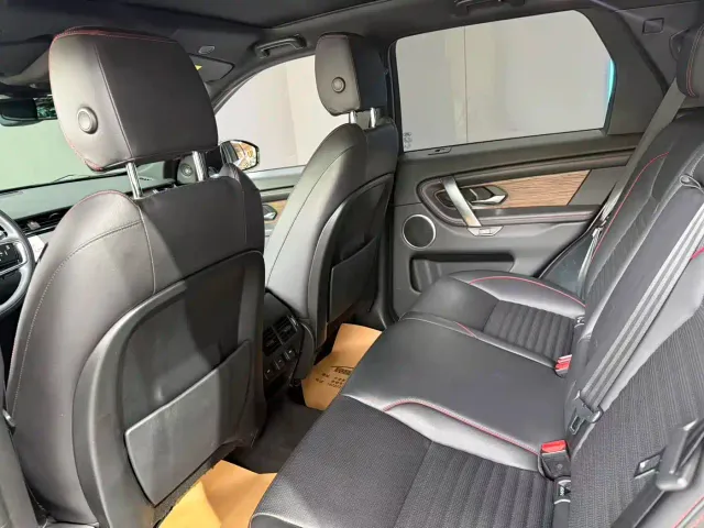 Land Rover Discovery Sport — Фото автомобиля 10