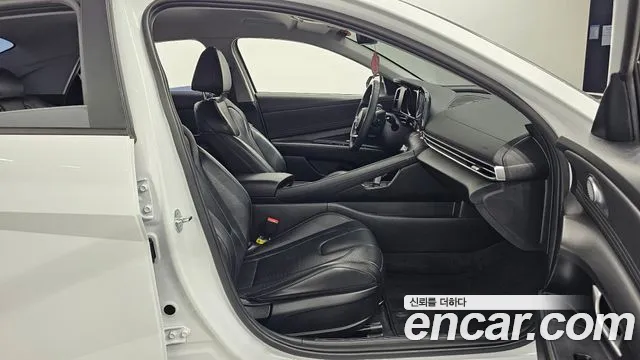 Hyundai Avante CN7 — Фото автомобиля 17