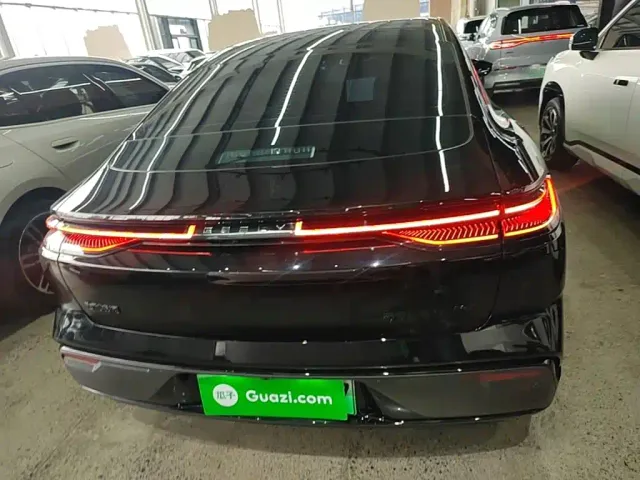 Geely Galaxy Xingyao 8 — Фото автомобиля 5