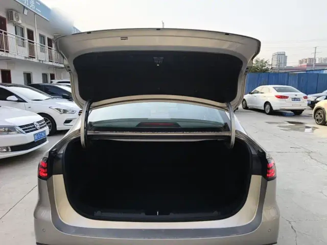 Geely Galaxy Stellar 6 — Фото автомобиля 18