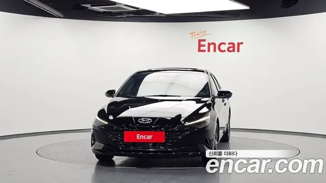 Hyundai AVANTE Avante (CN7) — Фото автомобиля 3